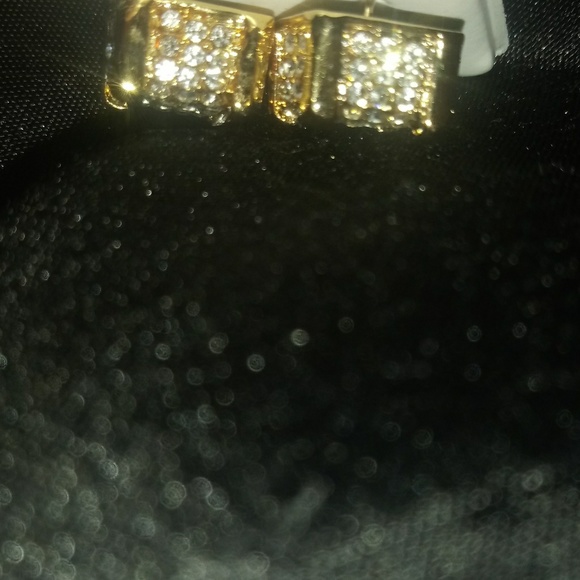 Mens cubed gold tone earrings - Picture 3 of 4